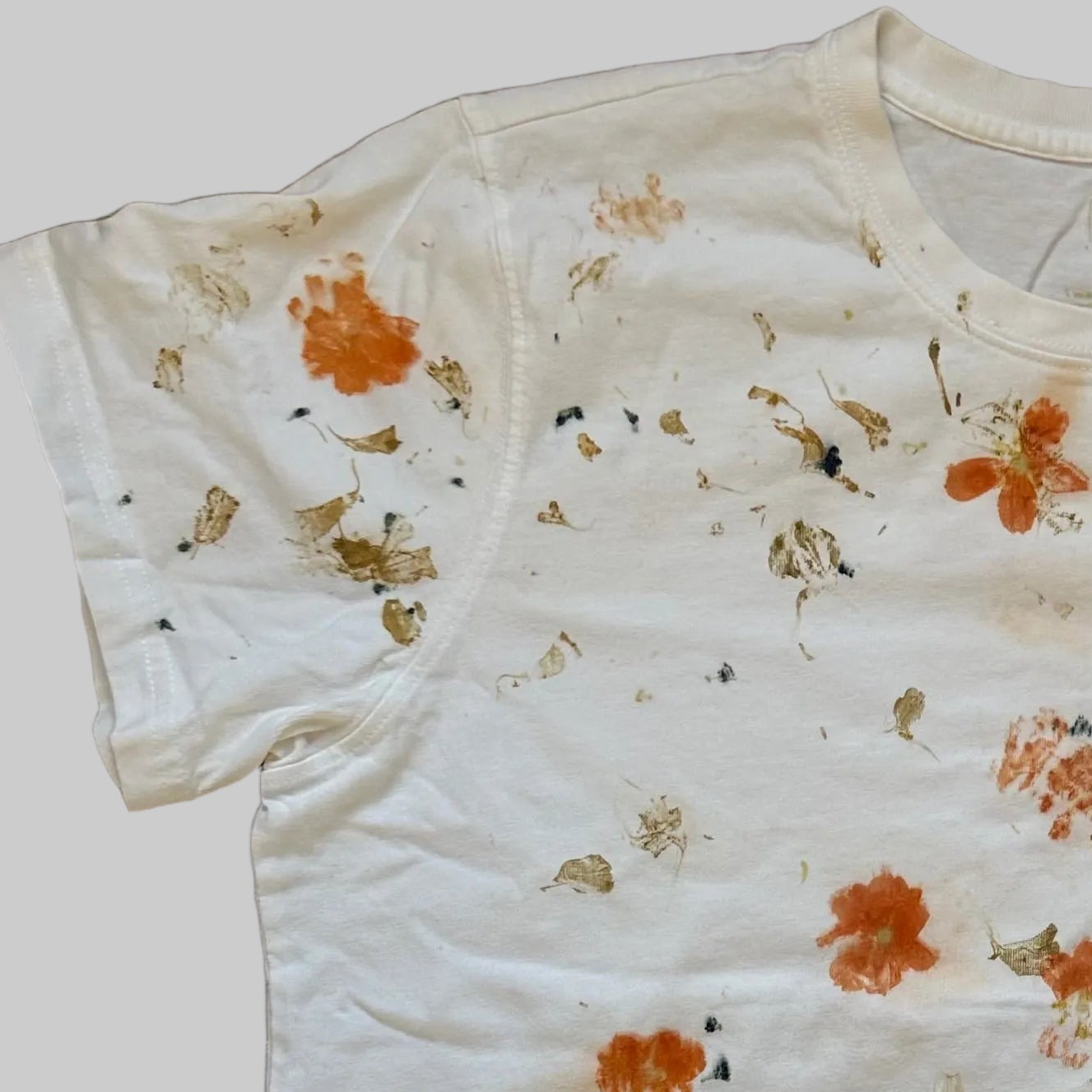 Eco Dyed Cotton Upcycled T-Shirt Size M