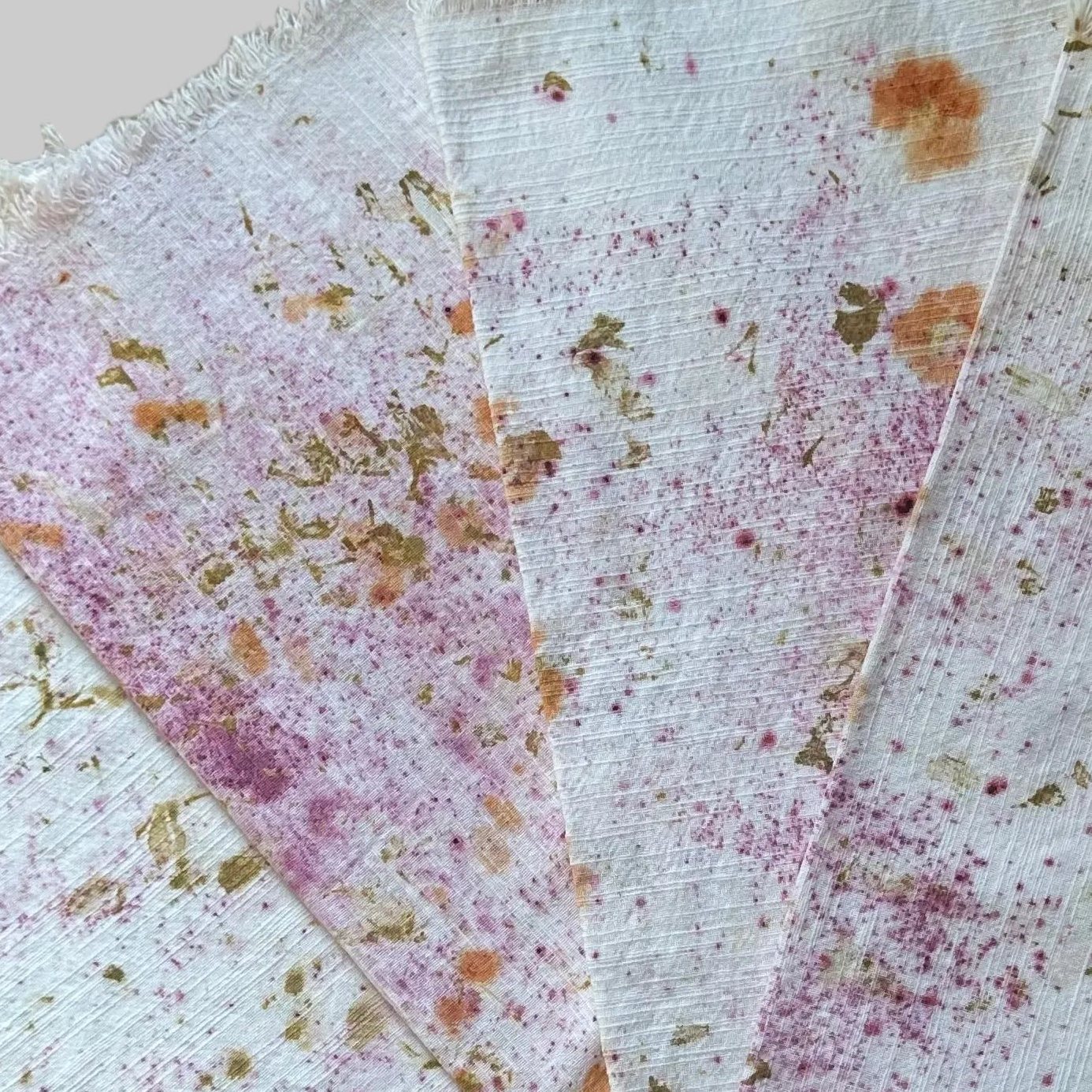 Eco Dyed Dinner Cloth Napkins | Frayed Edge | 4 pack | 18 inch x 18 inch